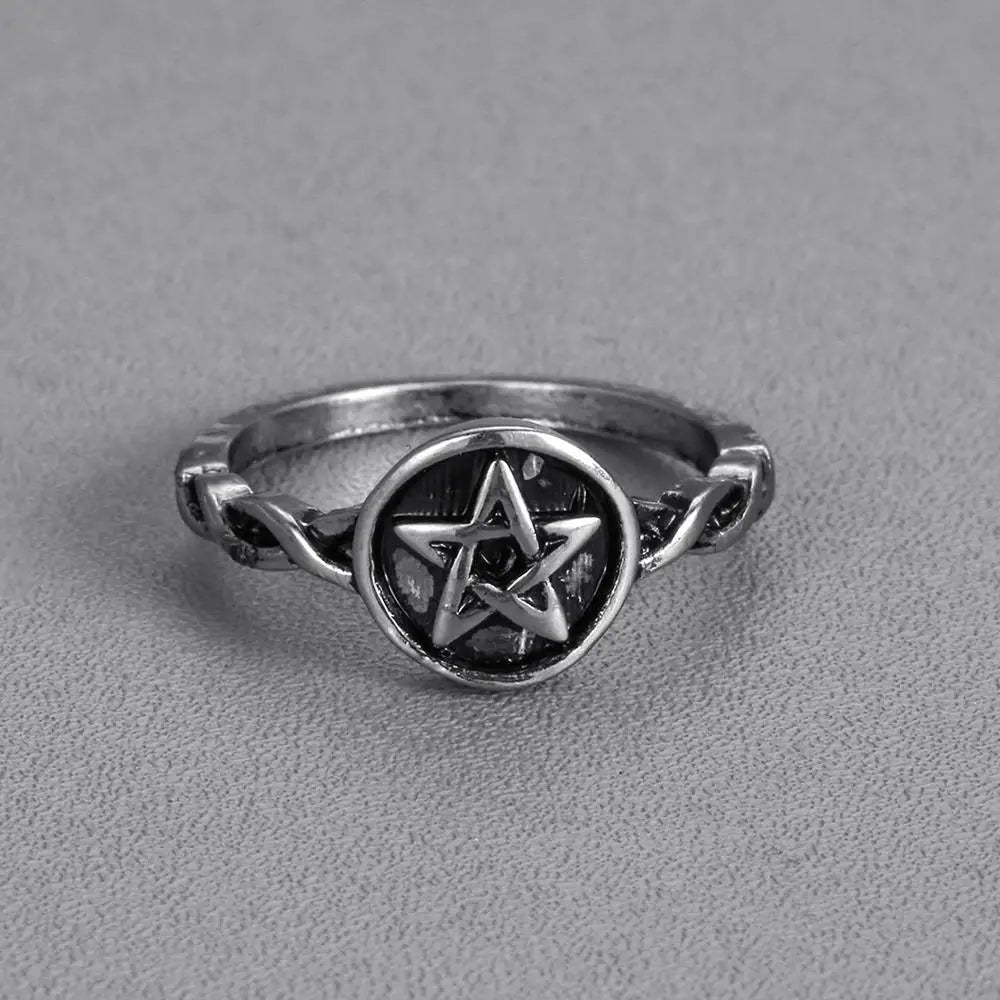 Todorova Retro Celtics Pentagram Star Pagan Ring, silver/gold